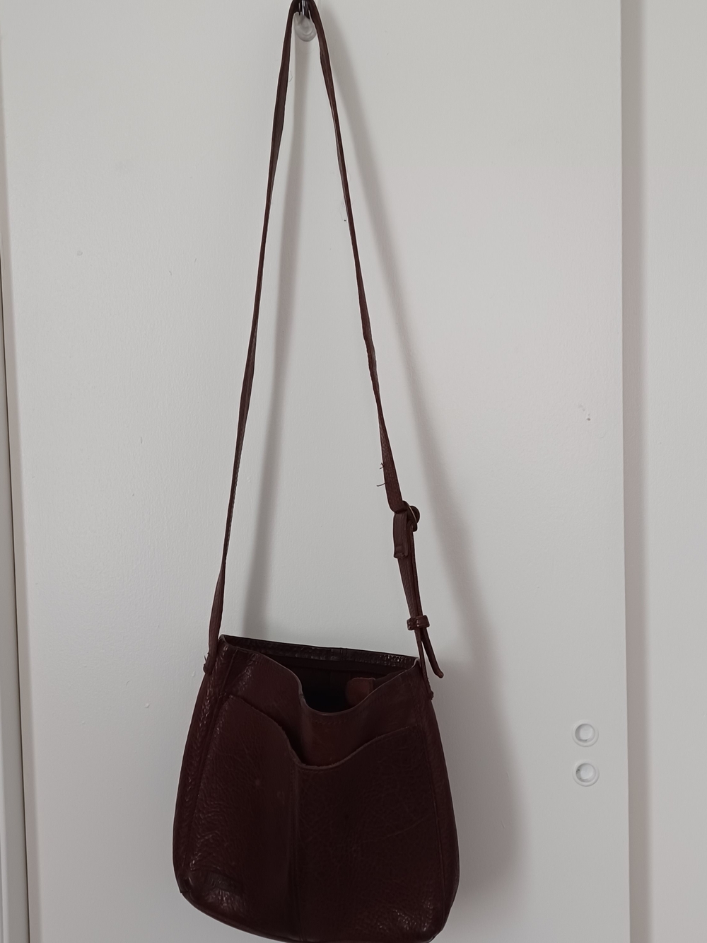 Duluth Brown Leather Crossbody Bag - Picture 4 of 4